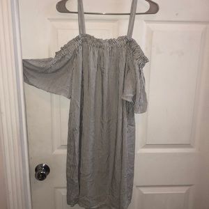 Off the Shoulder dress, white with black stripes